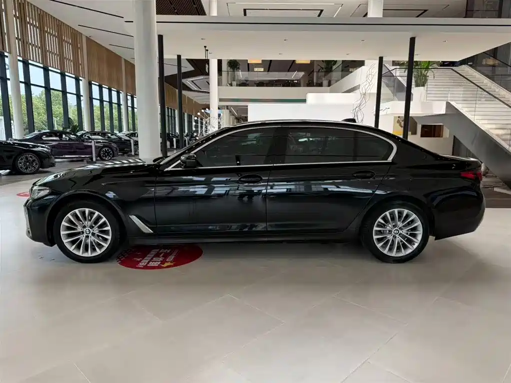 BMW 5 Series 5 2021 525Li Luxury