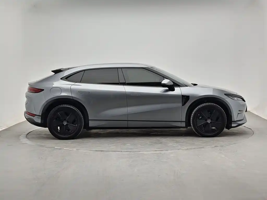BYD L EV — миниатюра 3