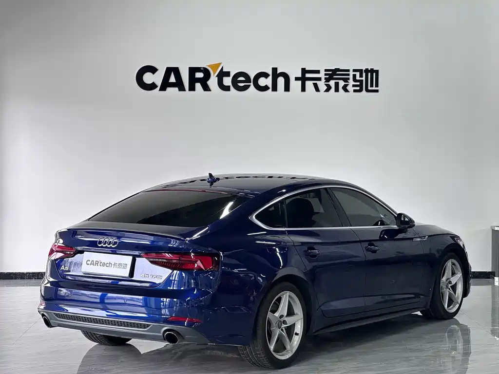 Audi A5 (Import) — миниатюра 8