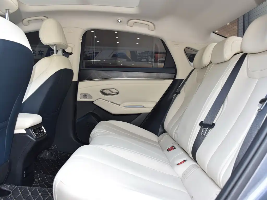 BYD Qin L — миниатюра 8