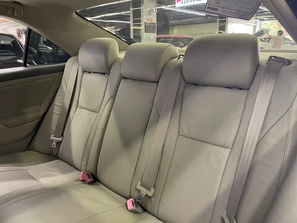 Toyota Camry — миниатюра 31