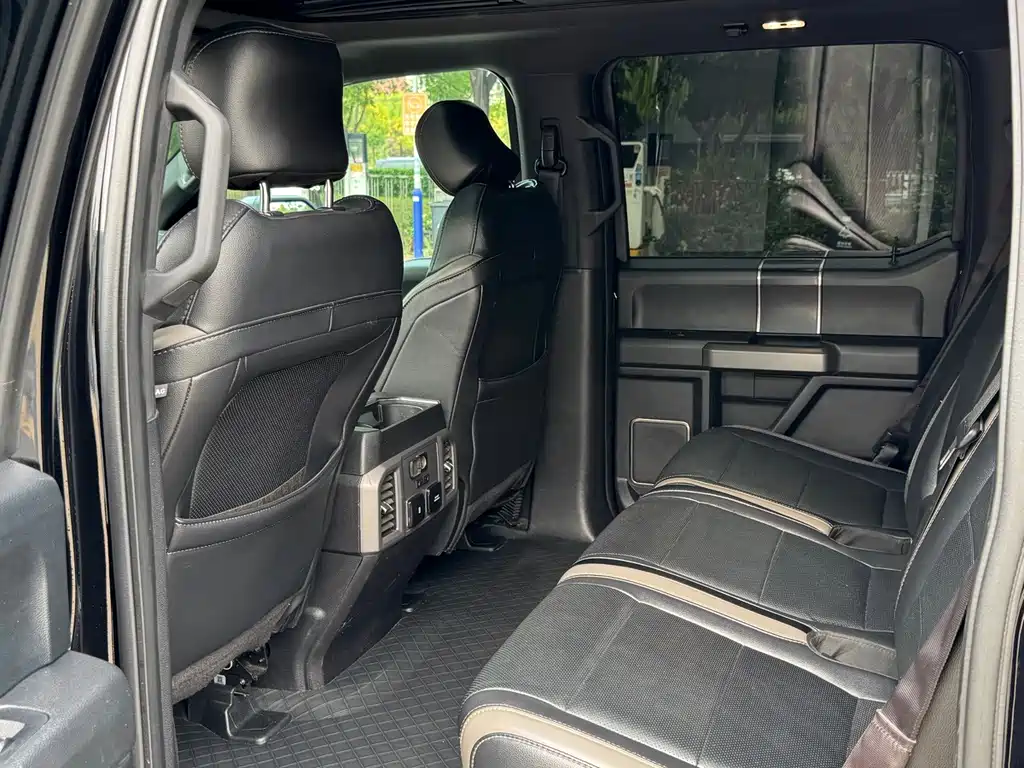 Ford F-150 Raptor — миниатюра 15