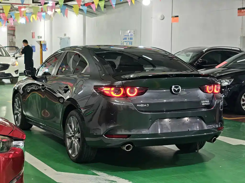 Mazda 3 Axela — миниатюра 6