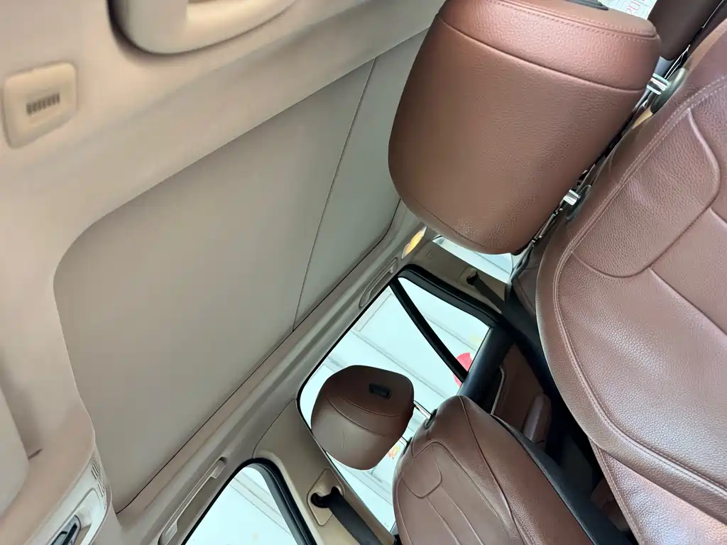 BMW X5 (Import) — миниатюра 13