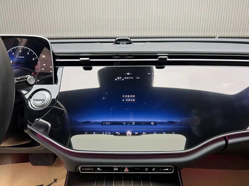 Mercedes-Benz E-Class — миниатюра 22