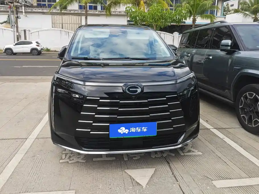 GAC Motor Trumpchi E8 PHEV — миниатюра 2
