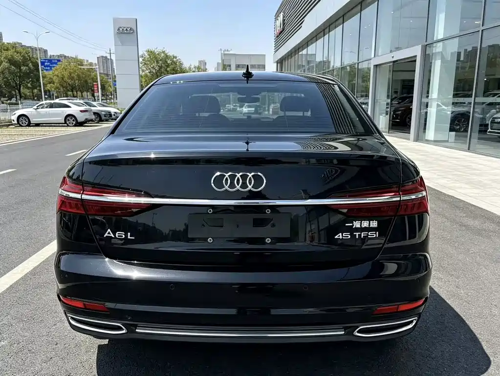 Audi A6L — миниатюра 9