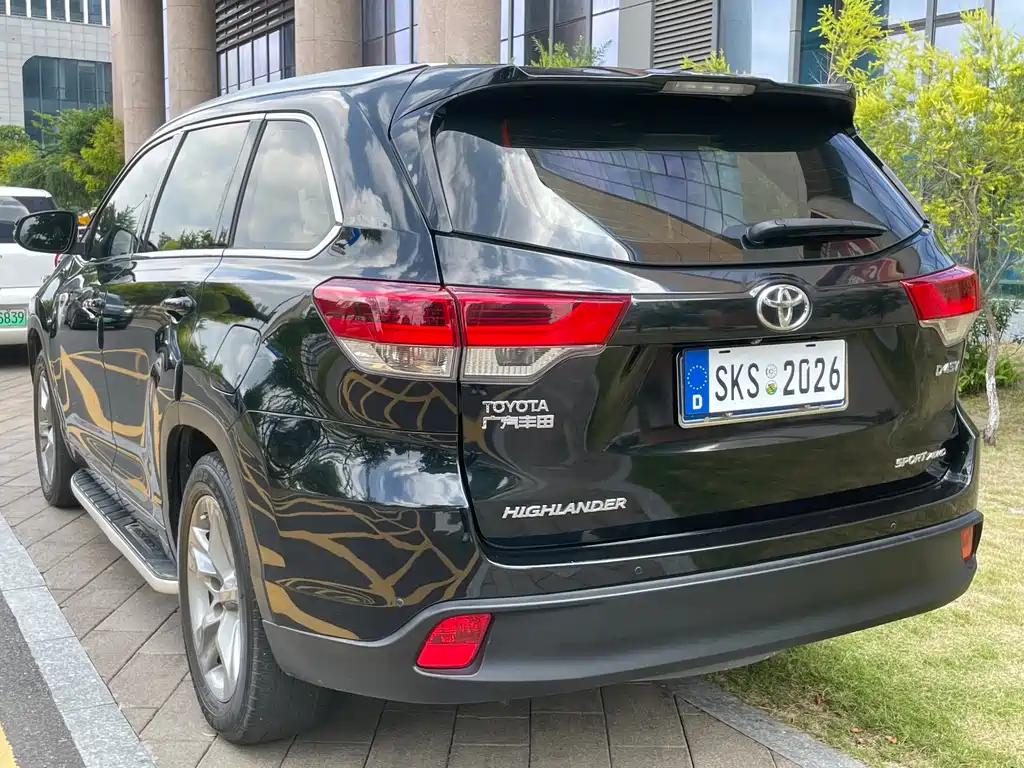 Toyota Highlander — миниатюра 4