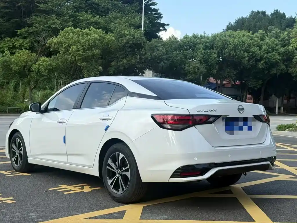 Nissan Sylphy — миниатюра 9