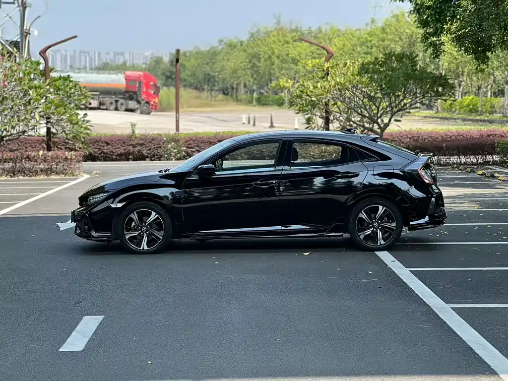 Honda Civic — миниатюра 5