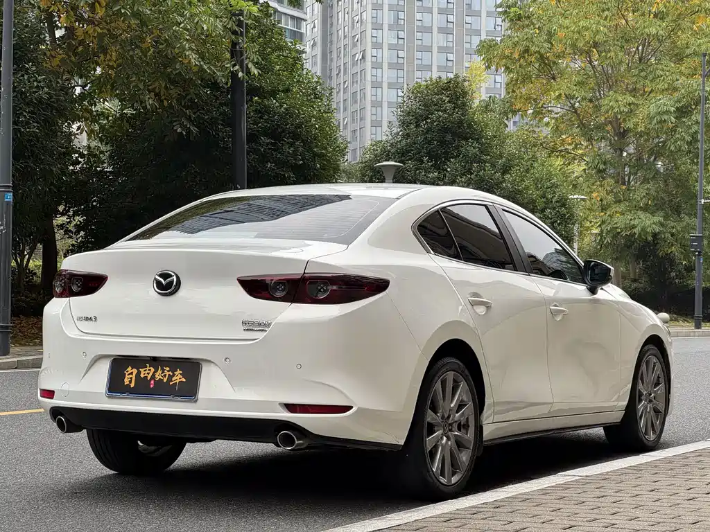 Mazda 3 Axela — миниатюра 21