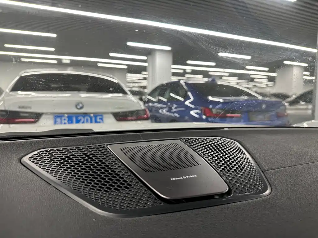 BMW 3 Series — миниатюра 10