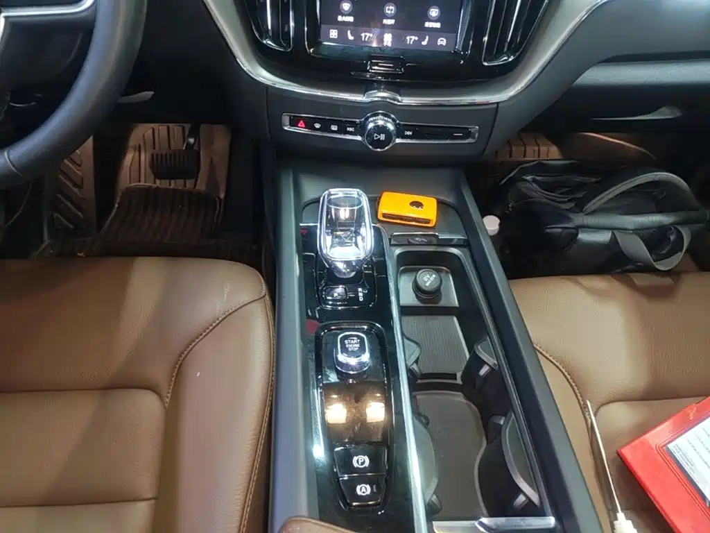 Volvo XC60 — миниатюра 14