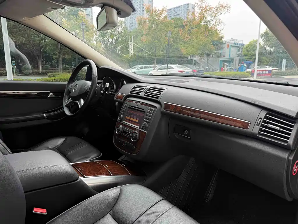 Mercedes-Benz R-Class — миниатюра 15