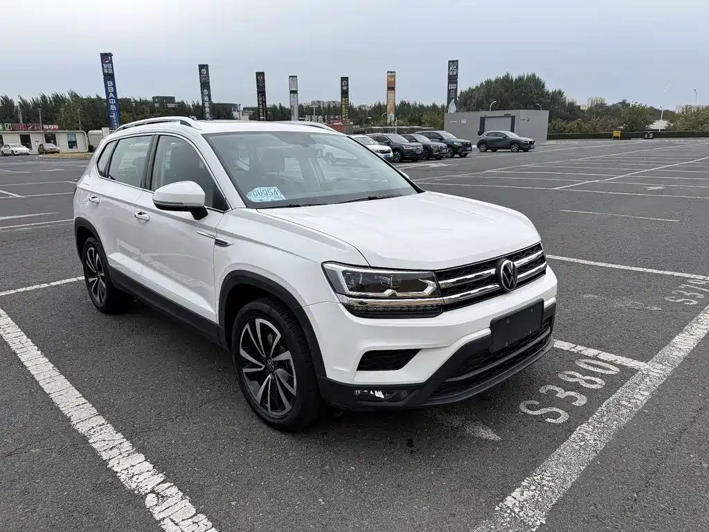 Volkswagen Tharu — миниатюра 3