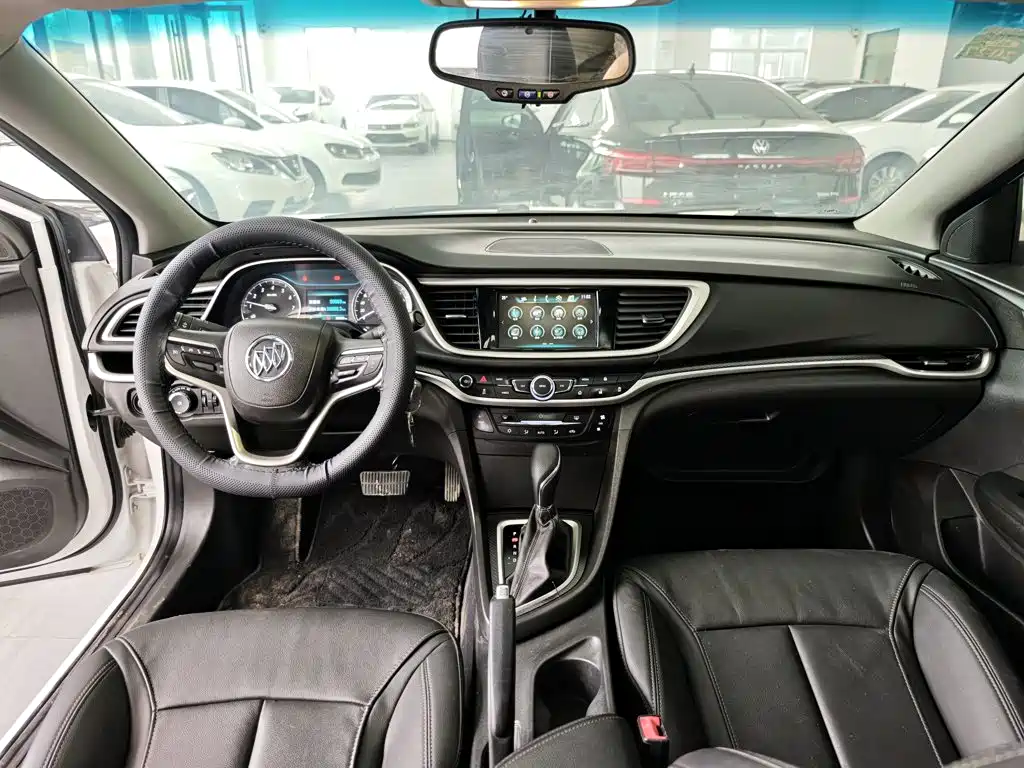 Buick Excelle — миниатюра 10