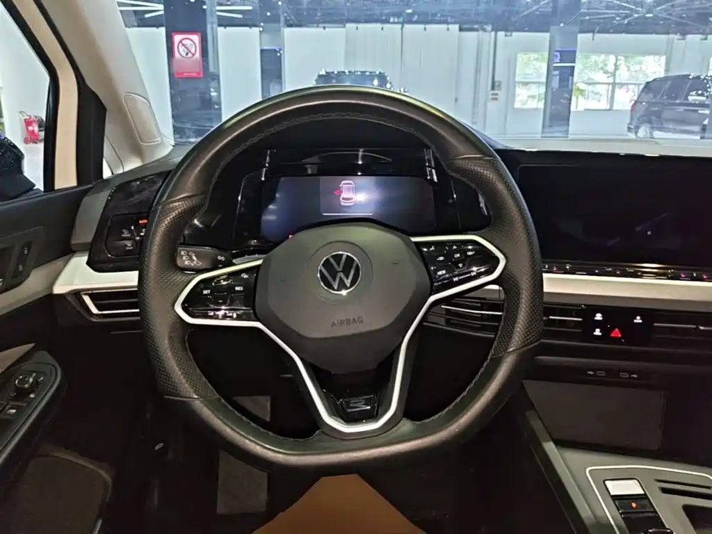 Volkswagen Golf — миниатюра 11