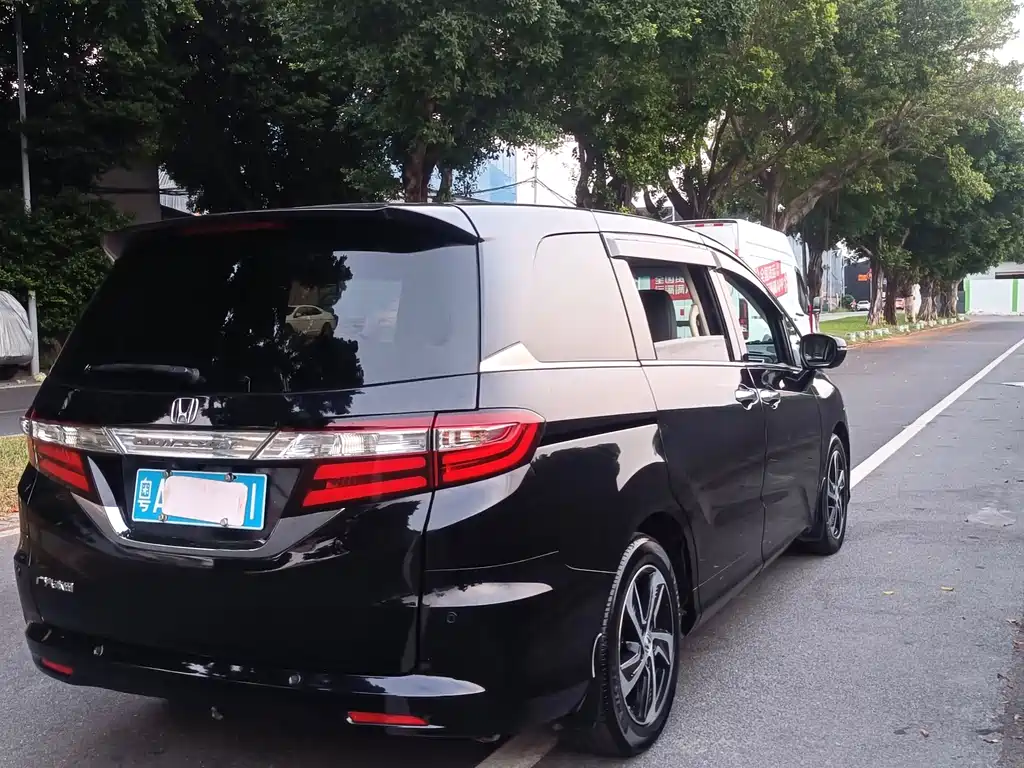Honda Odyssey — миниатюра 7