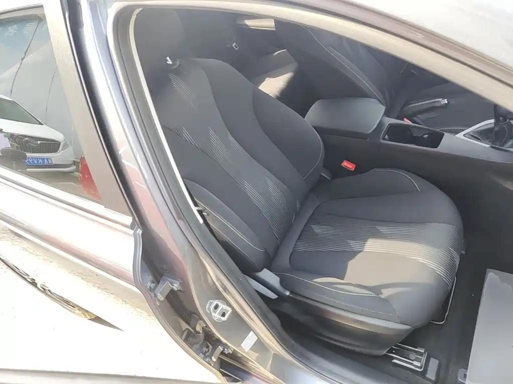Roewe i5 — миниатюра 25