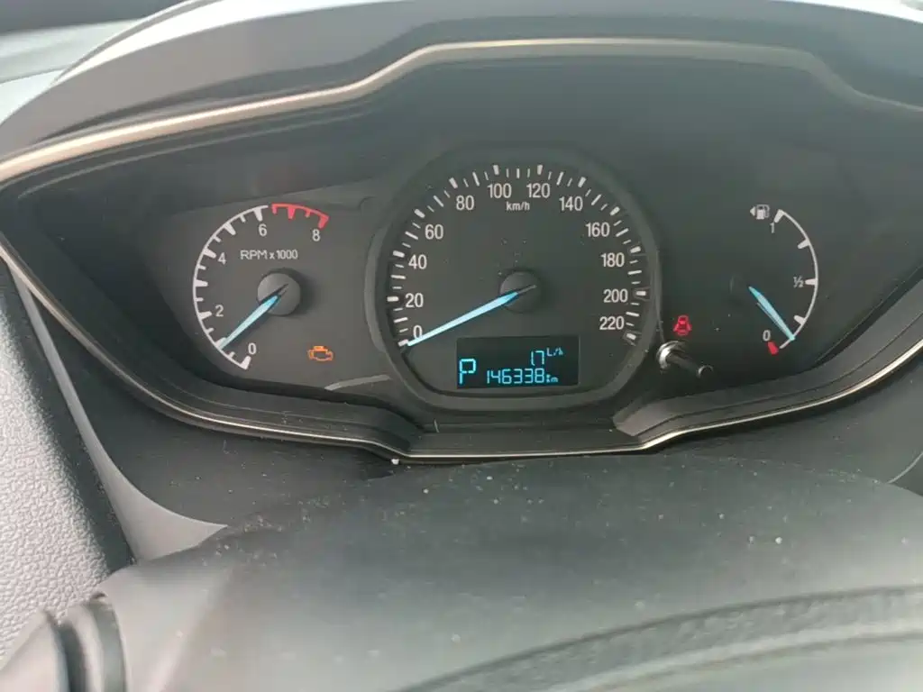 Ford Escort — миниатюра 12
