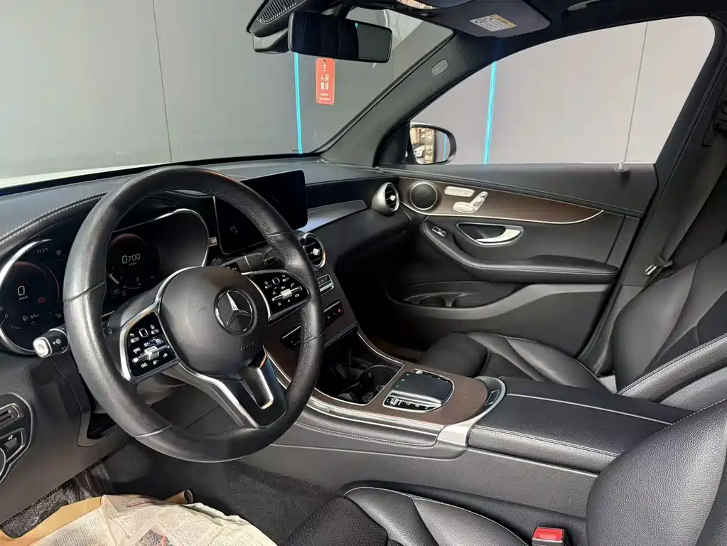 Mercedes-Benz GLC — миниатюра 10