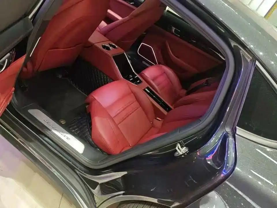 Porsche Panamera — миниатюра 4