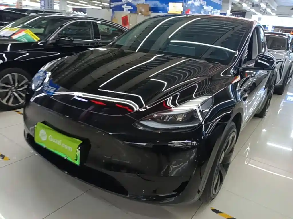 Tesla Model Y 2023 RWD Drive Dynamic Edition