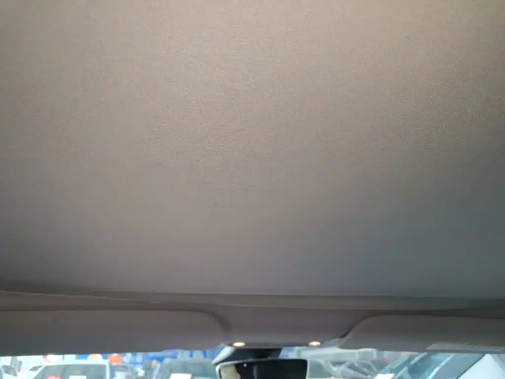Tesla Model 3 — миниатюра 14