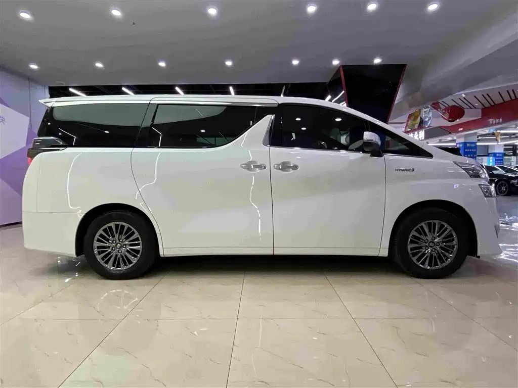 Toyota Vellfire — миниатюра 15