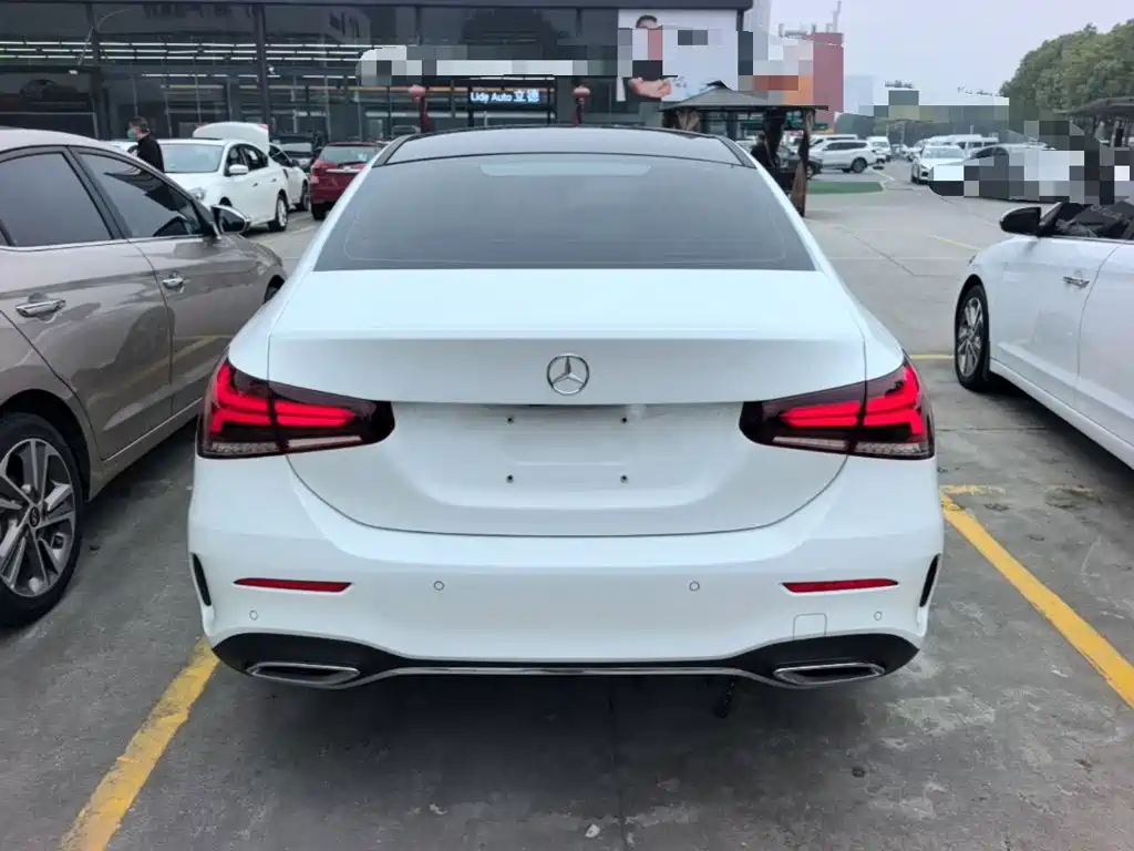 Mercedes-Benz A-Class — миниатюра 6