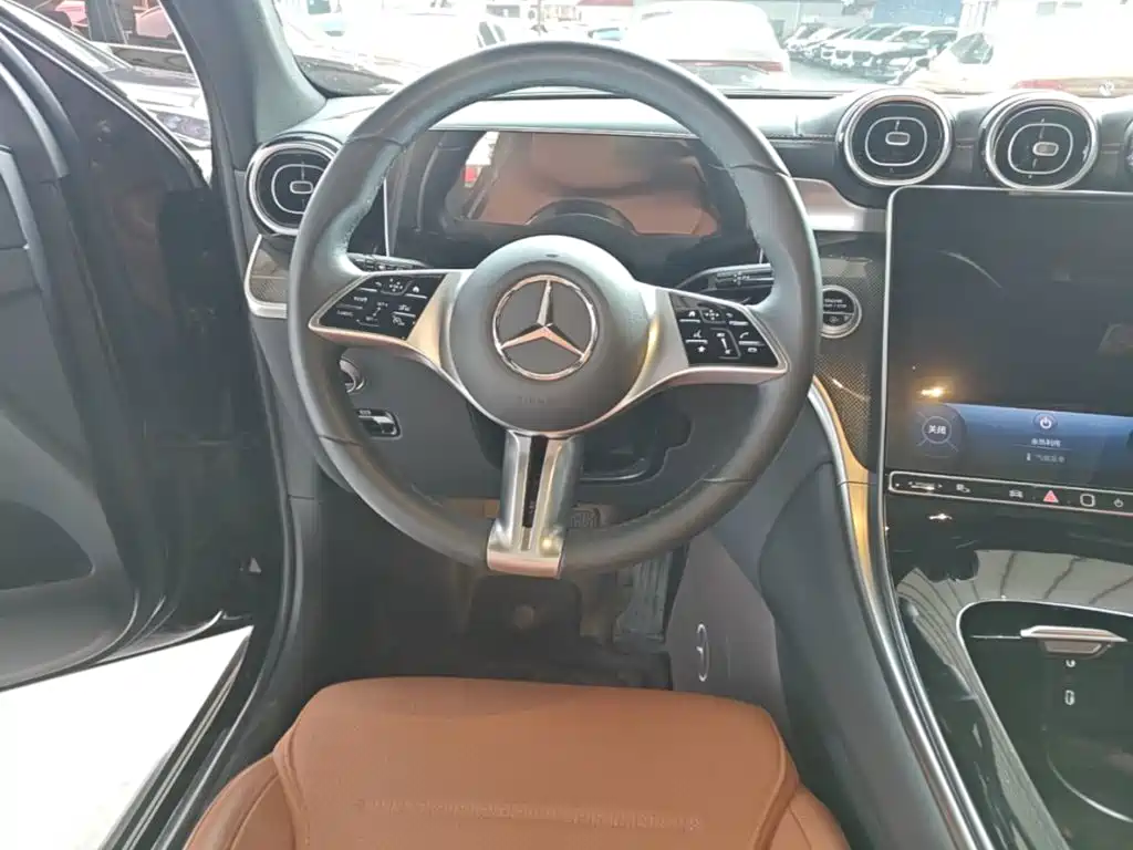 Mercedes-Benz GLC — миниатюра 11