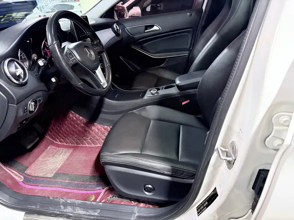 Mercedes-Benz GLA — миниатюра 8