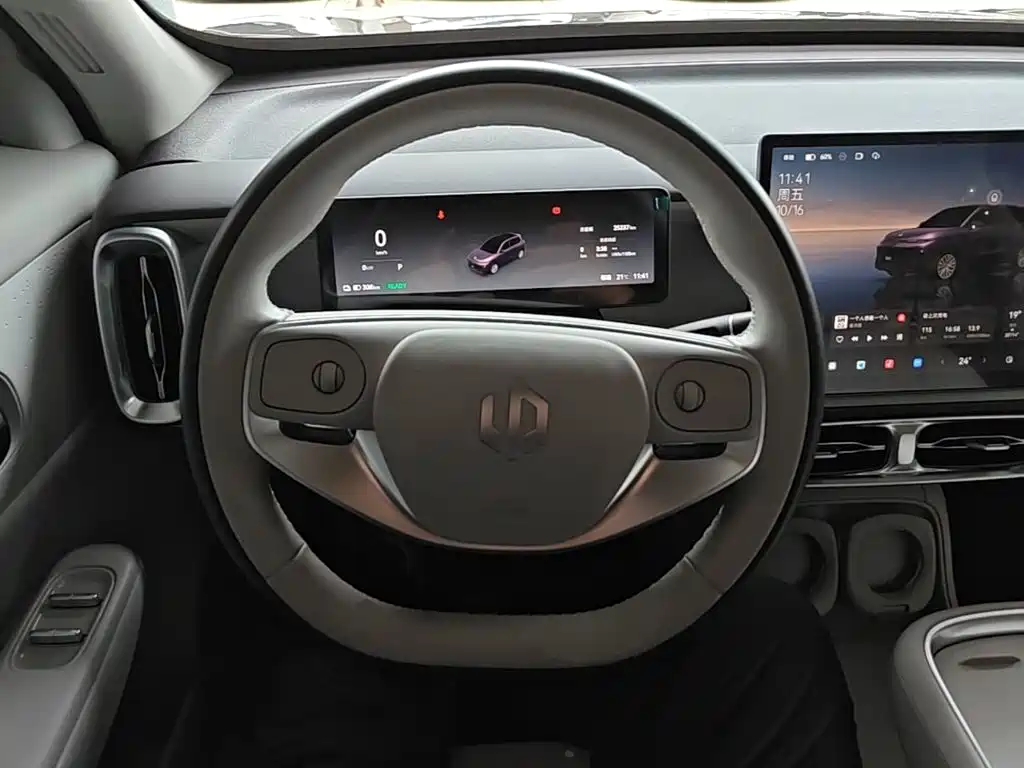 Leapmotor Leapmotor B10 — миниатюра 11