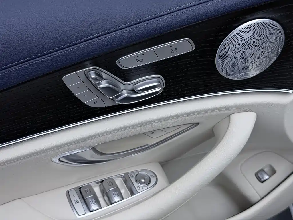 Mercedes-Benz E-Class — миниатюра 36