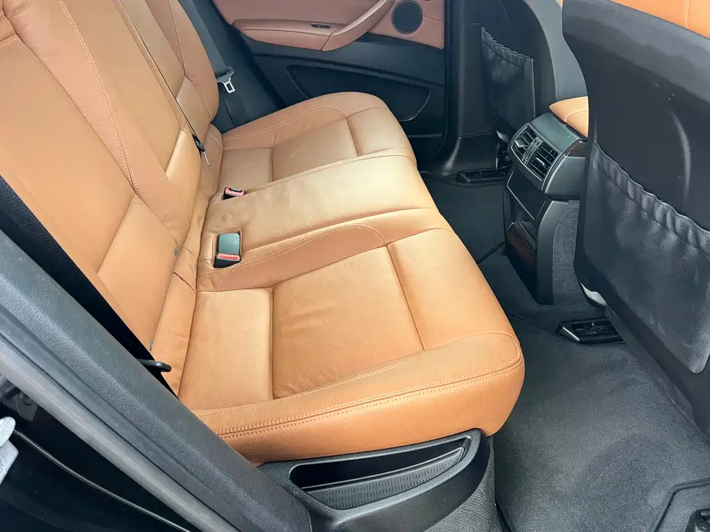 BMW X6 — миниатюра 12