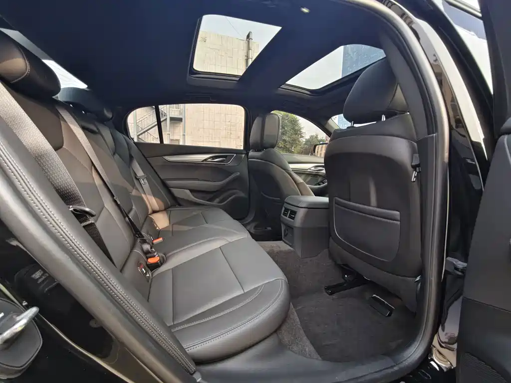 Cadillac CT5 — миниатюра 17