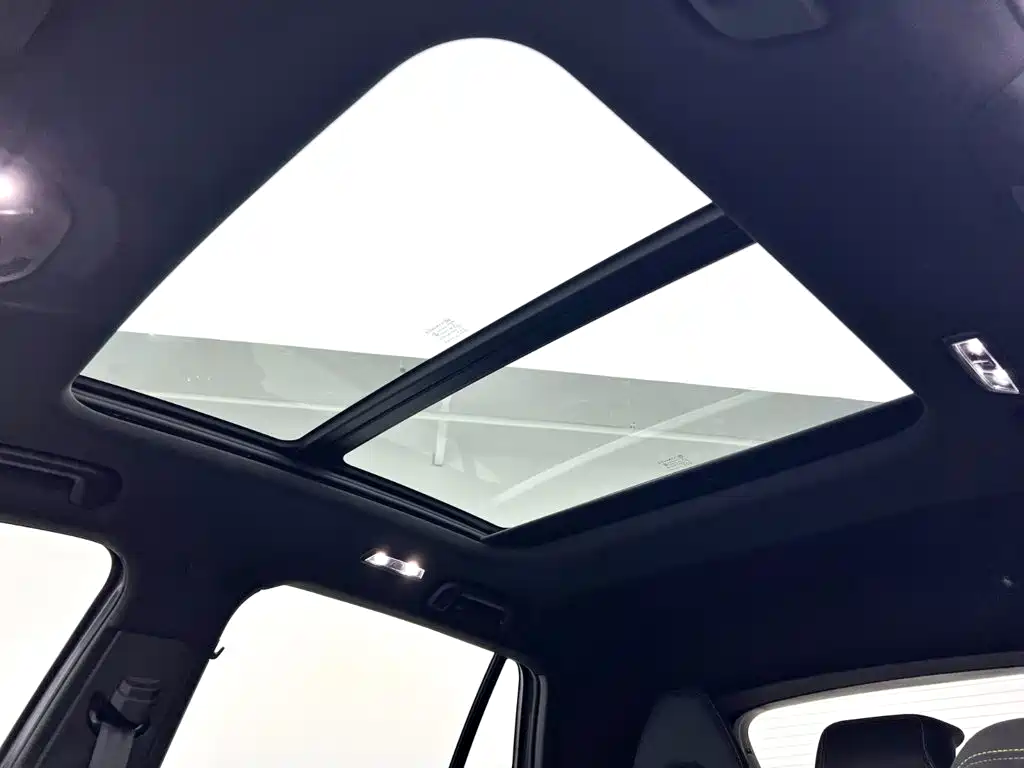 Lynk & Co 06 — миниатюра 9