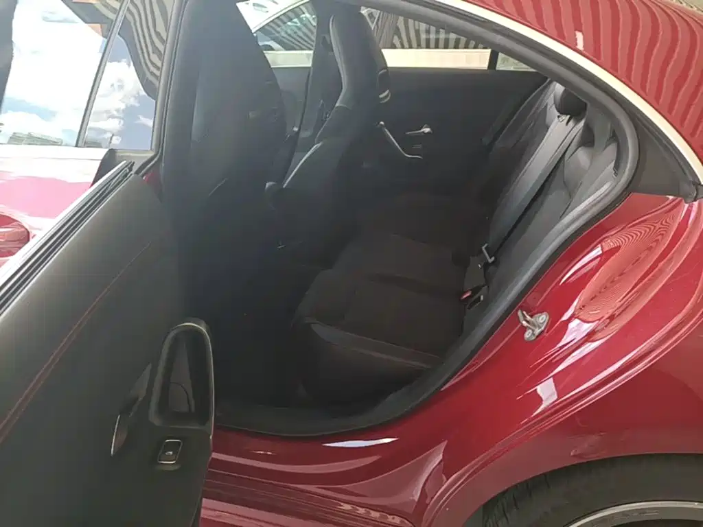 Mercedes-Benz CLA (Import) — миниатюра 17