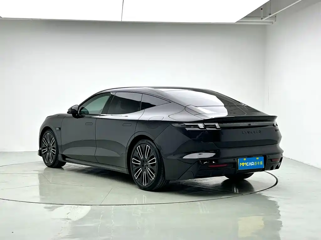 Lynk & Co 10 — миниатюра 4