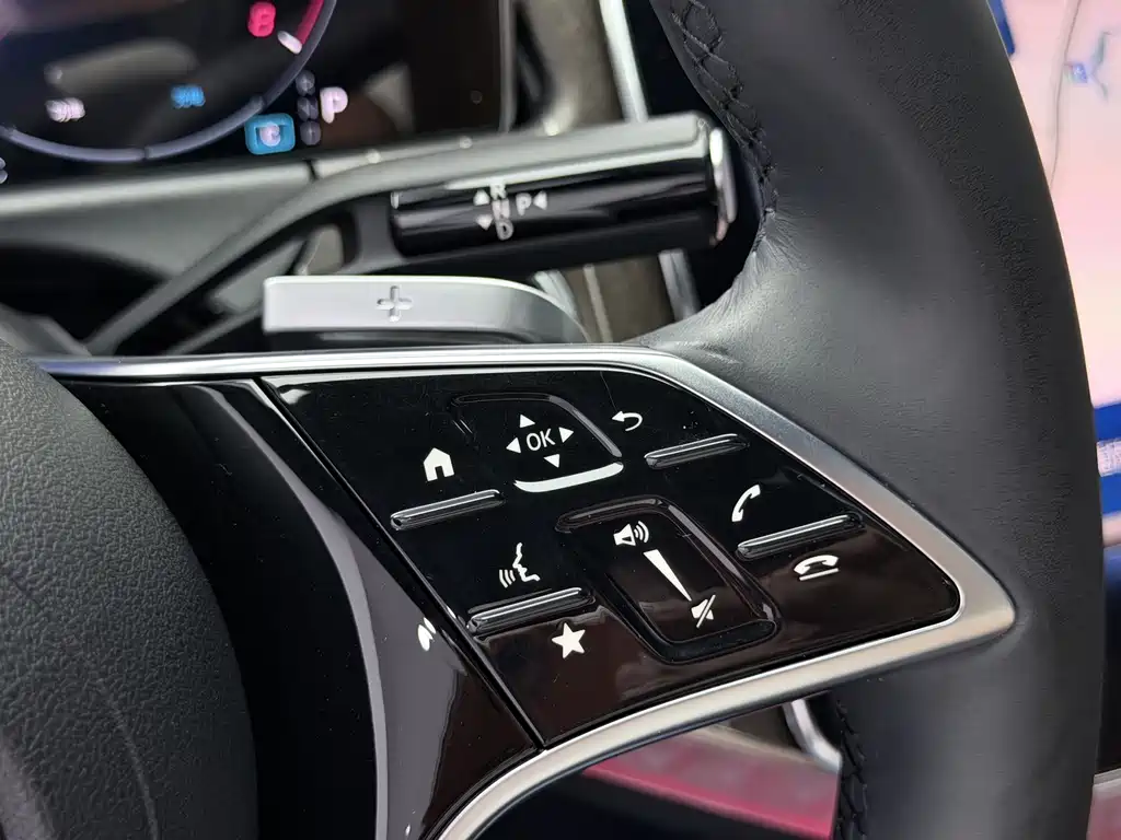 Mercedes-Benz E-Class — миниатюра 40