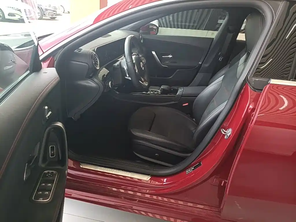 Mercedes-Benz CLA (Import) — миниатюра 15