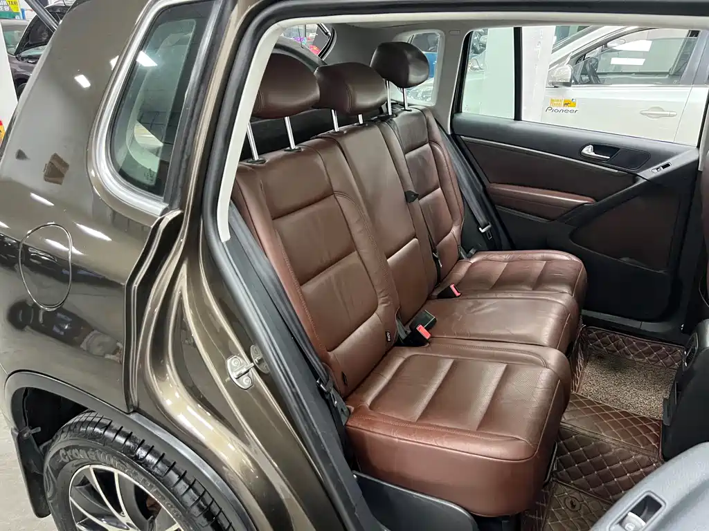 Volkswagen Tiguan — миниатюра 12