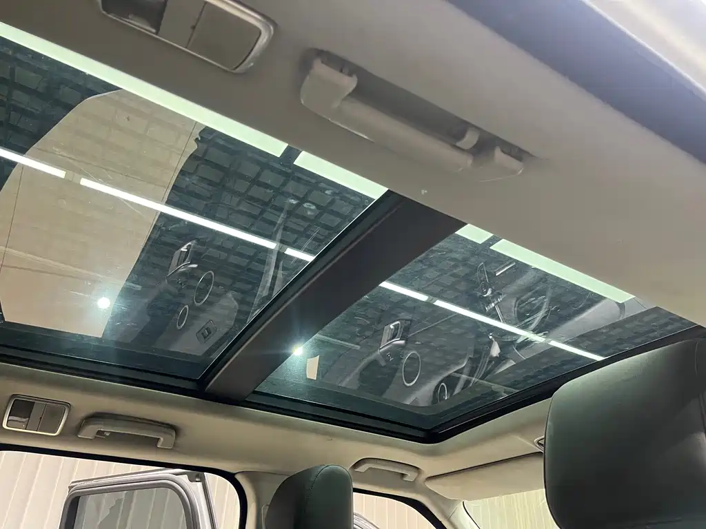 Land Rover Sport — миниатюра 15