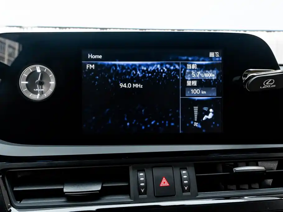 Lexus ES — миниатюра 20