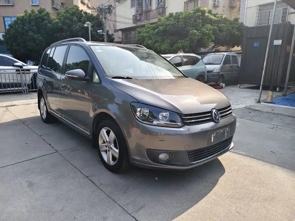 Volkswagen Touran — миниатюра 6