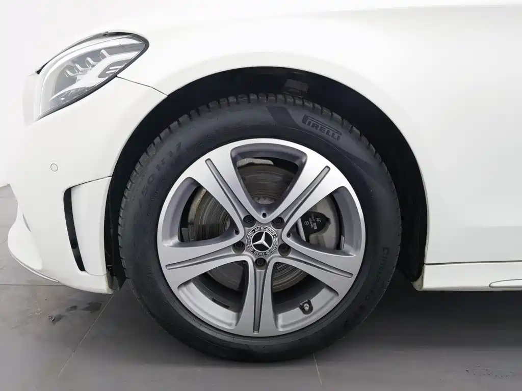 Mercedes-Benz C-Class — миниатюра 17