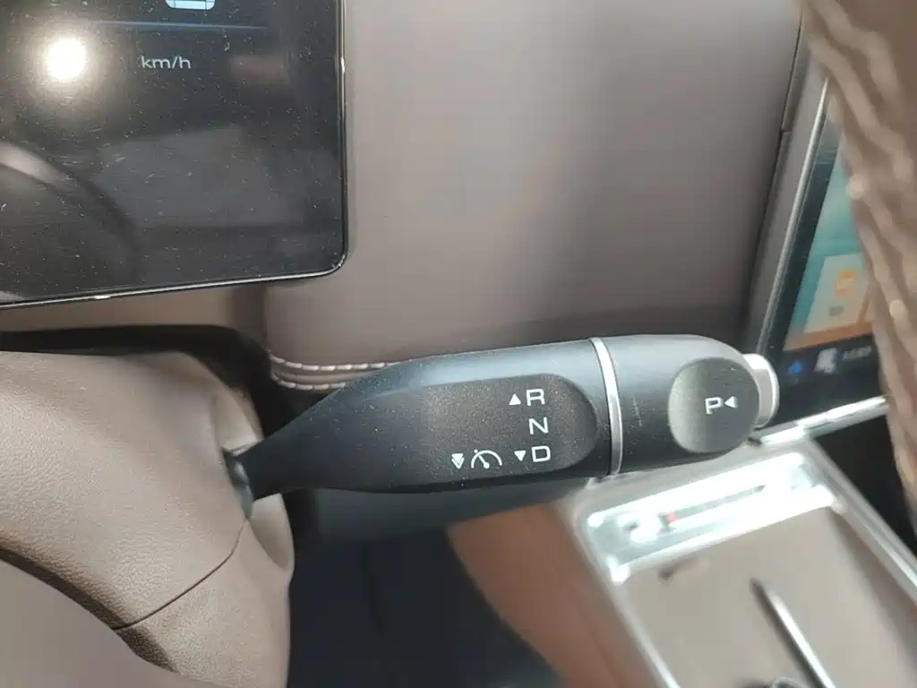 Wuling Xingguang 730 New Energy — миниатюра 14