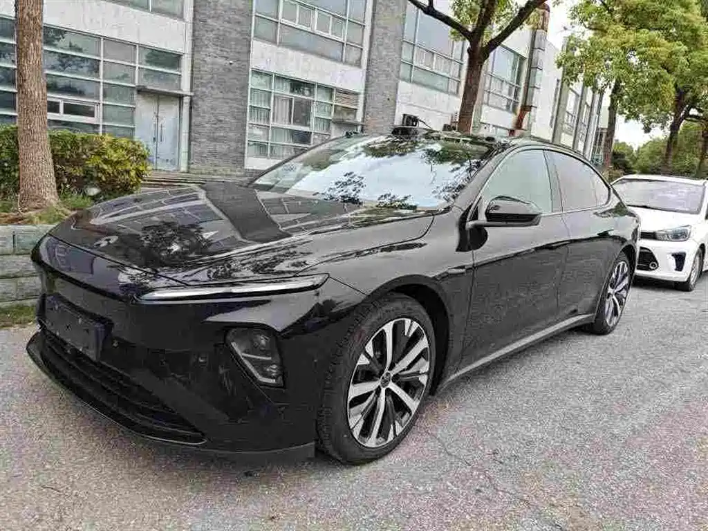NIO ET7