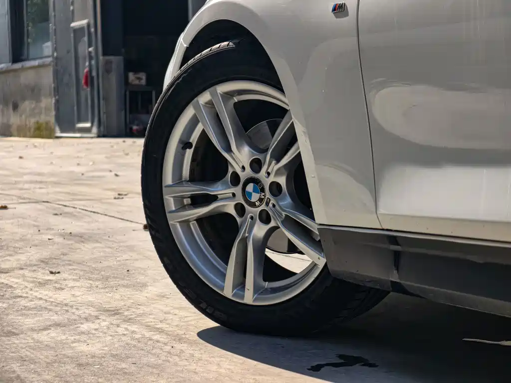 BMW 3 Series — миниатюра 30
