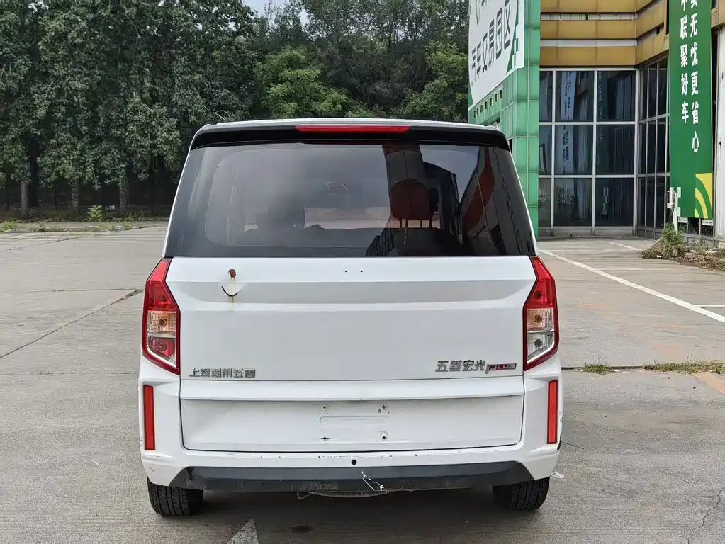 Wuling Hongguang PLUS — миниатюра 9